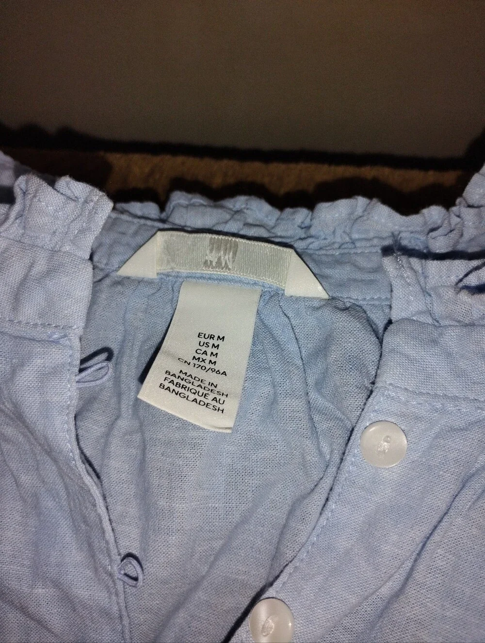 H&M Light Blue Casual Button-Down Shirt - Picture 2 of 2